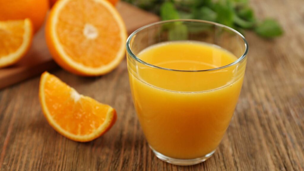 How Long Does Fresh Orange Juice Last? 